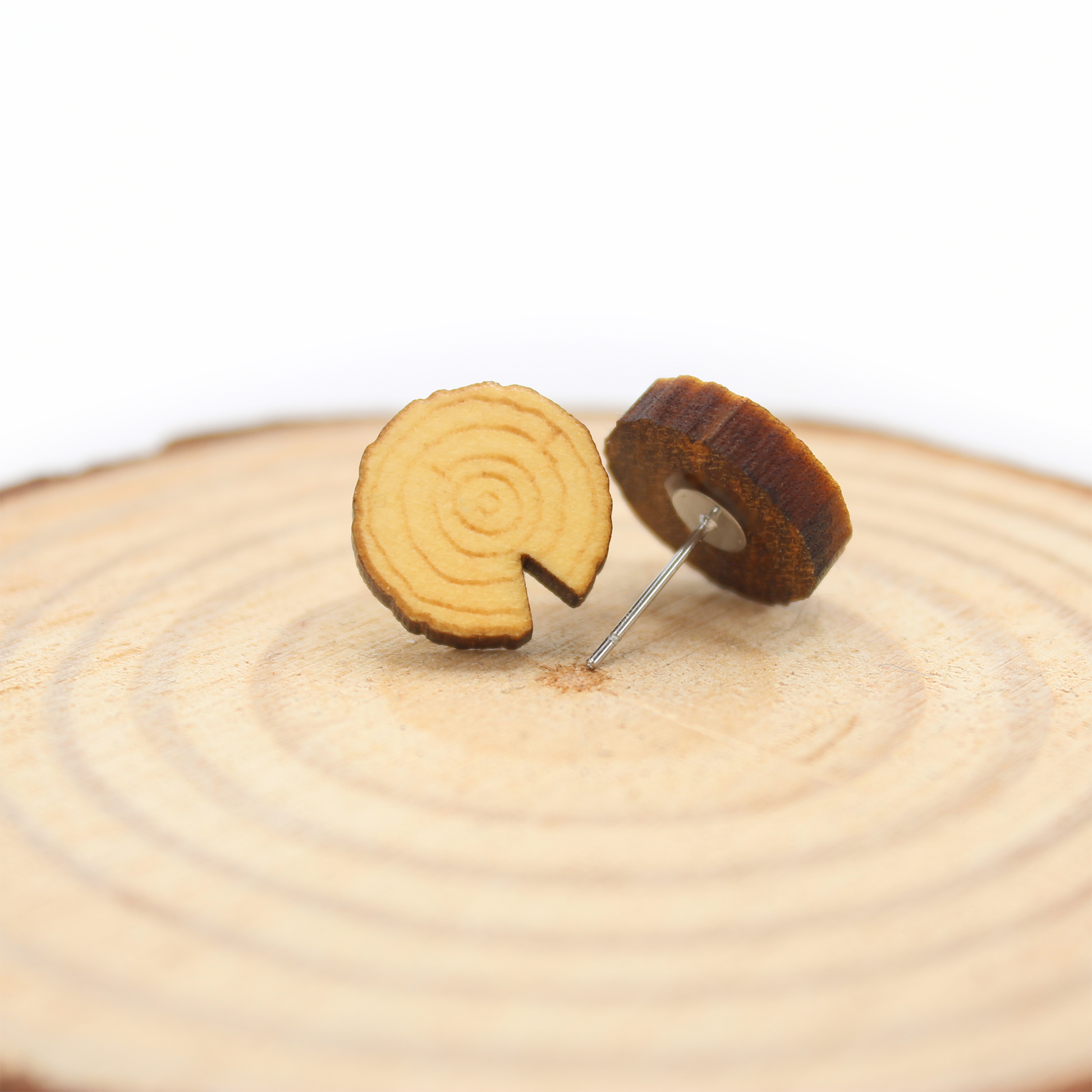 Treestump Studs Backside